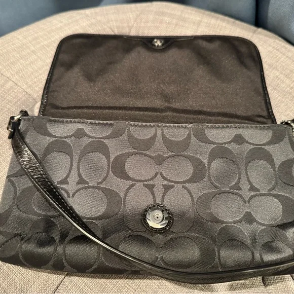 Coach Black Signature Clutch - Picture 6 of 8